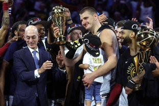 曼联官方：队内22名球员有望参加世界杯，其中3人需战附加赛（曼联官宣：队内22人有望出战世界杯，另有3人需踢附加赛）